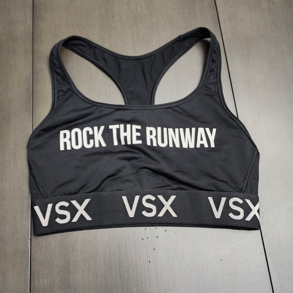Victoria Secret "Rock The Runway" Sports Bra Size Small